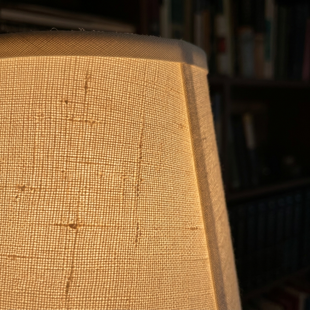 Close-up of the natural linen lampshade weave